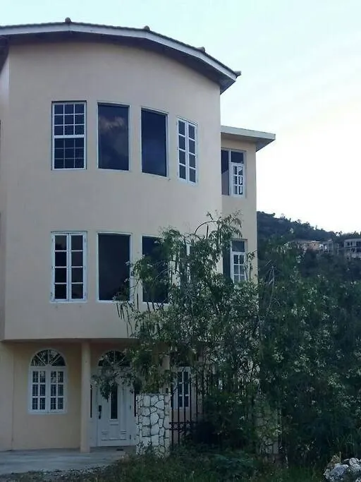 A Lovely Jamaican Get-Away Kingston Jamaika