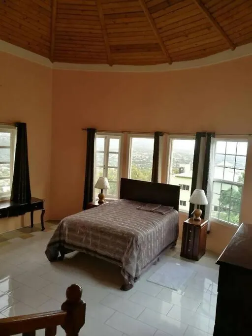 Apartment A Lovely Jamaican Get-Away Kingston